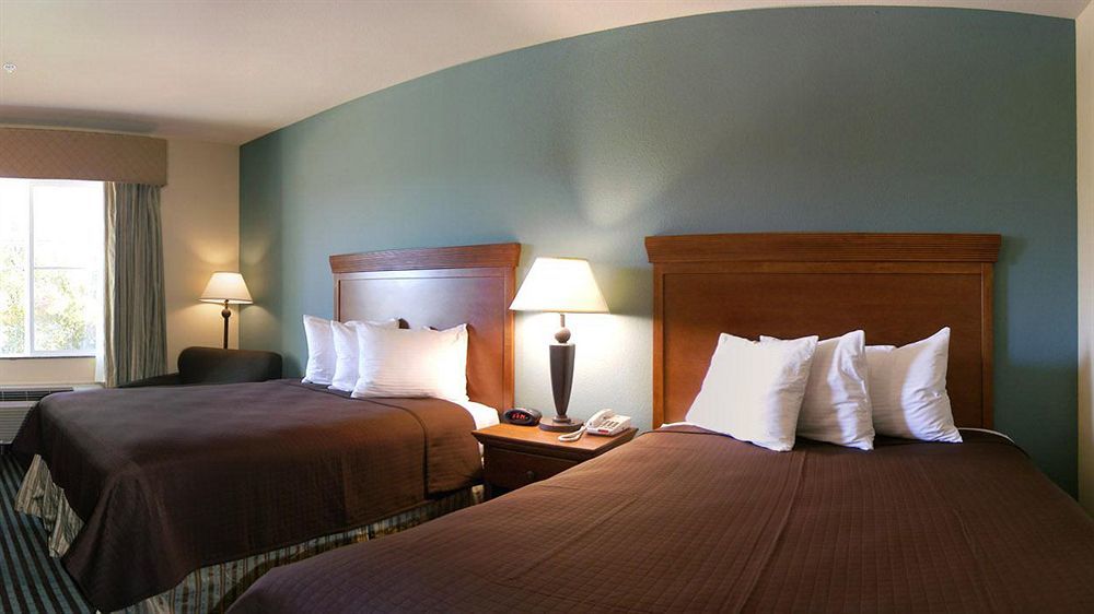Executive Inn & Suites Marlin Екстер'єр фото